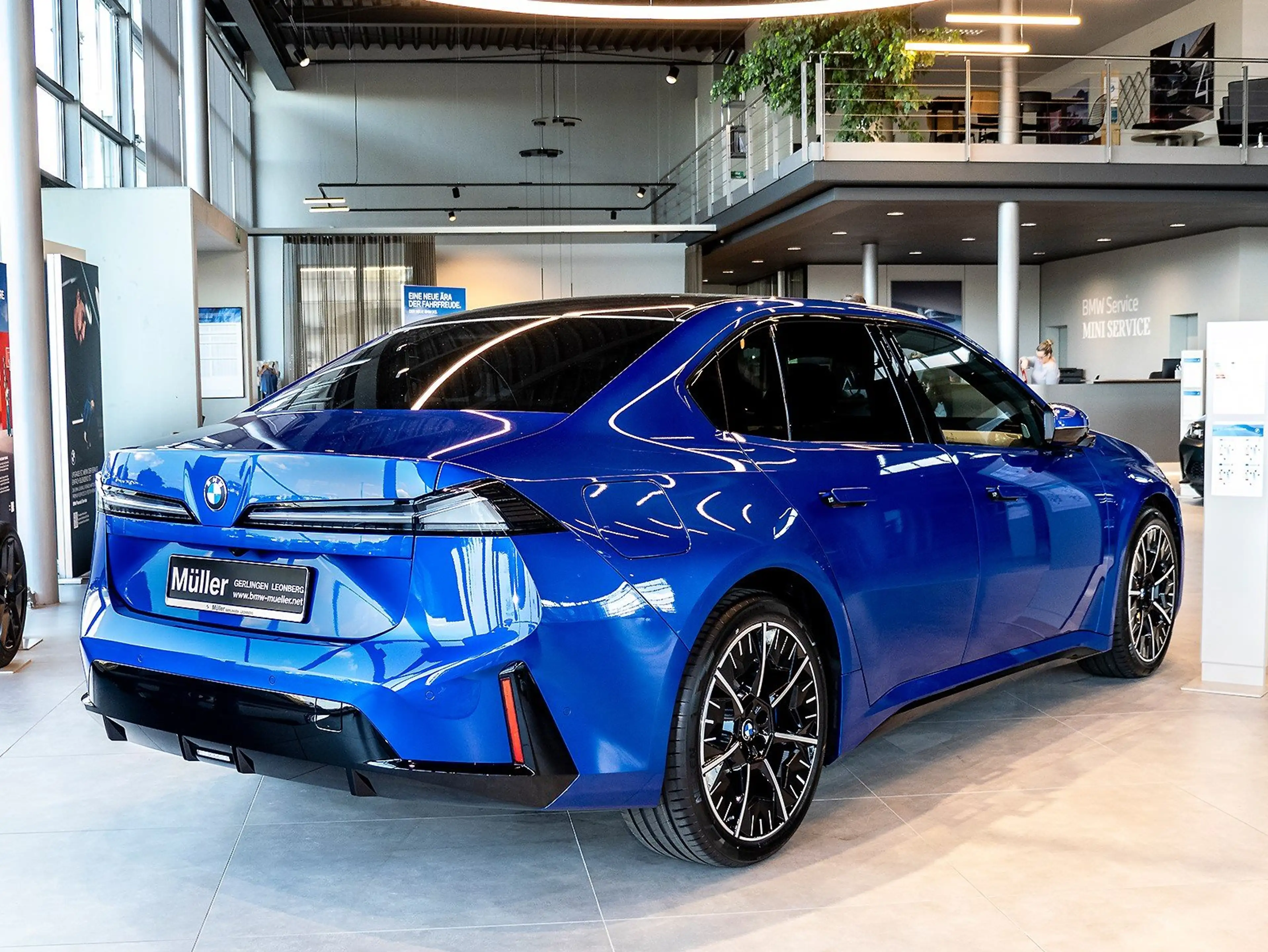 BMW i3 50 xDrive SOFORT VERFÜGBAR! 5.950 EUR sparen! — photo 2