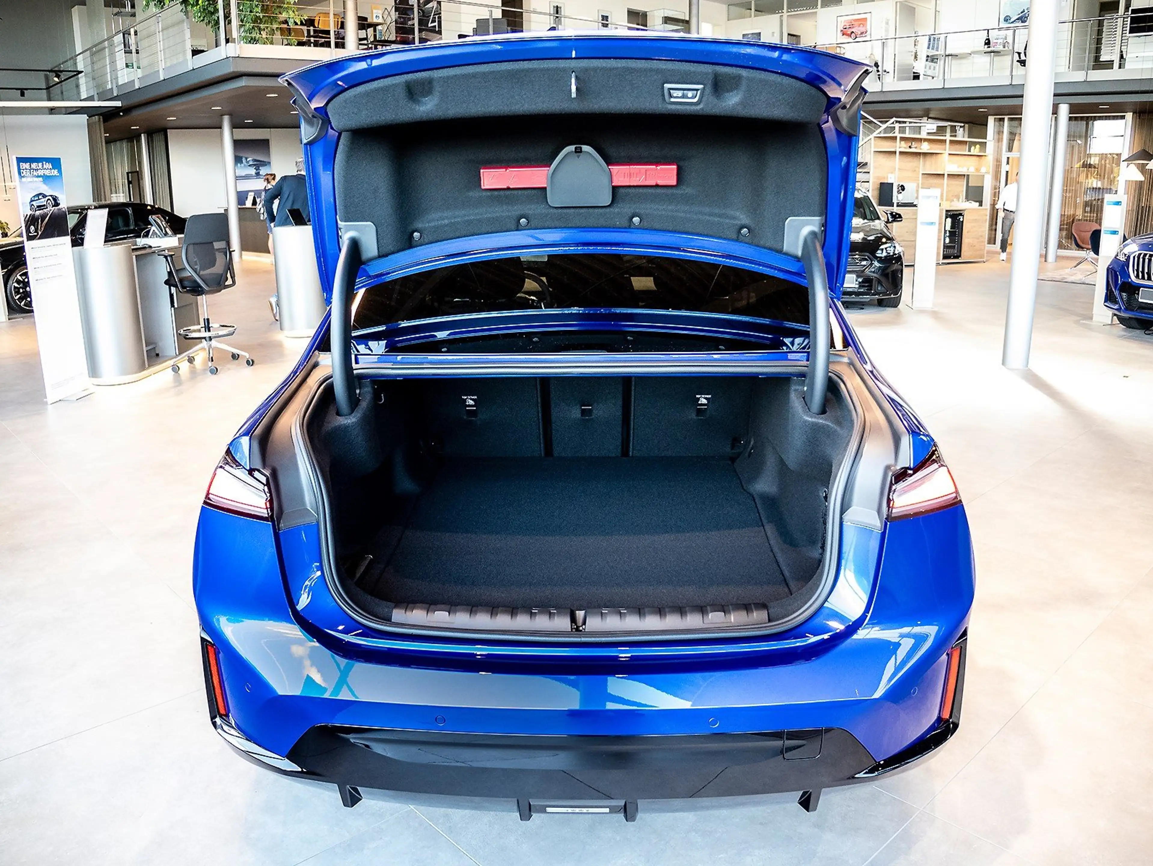 BMW i3 50 xDrive SOFORT VERFÜGBAR! 5.950 EUR sparen! — photo 18