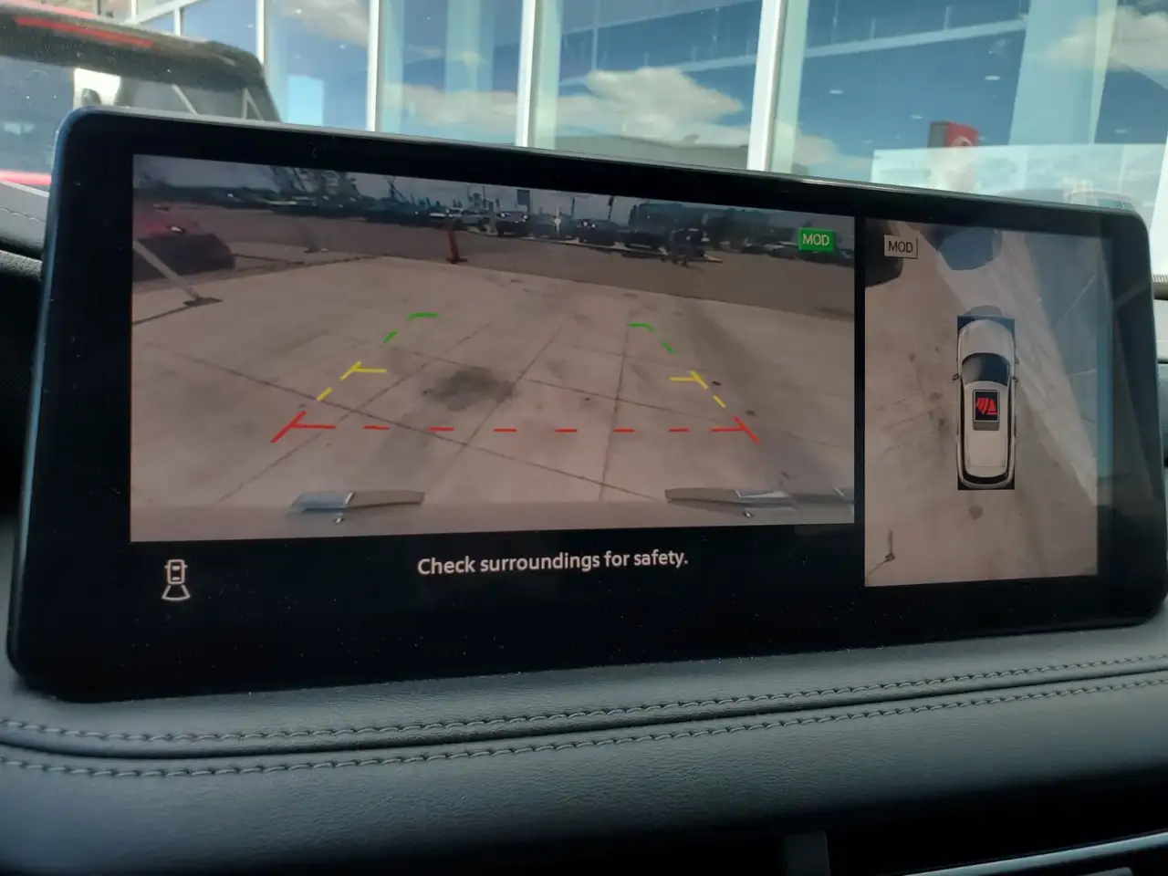 Infiniti QX60 снимка Infiniti QX60