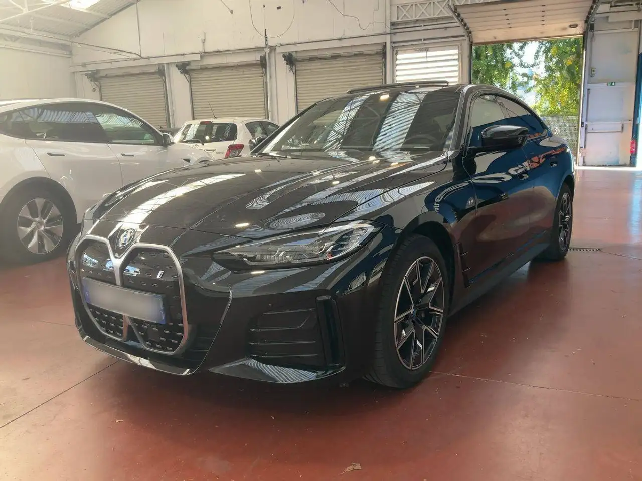 BMW i4