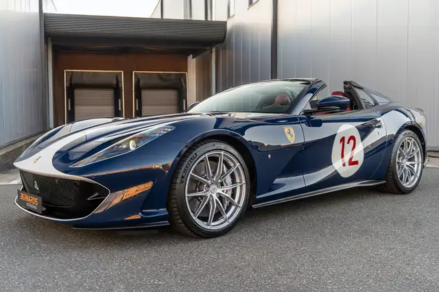 Ferrari 812