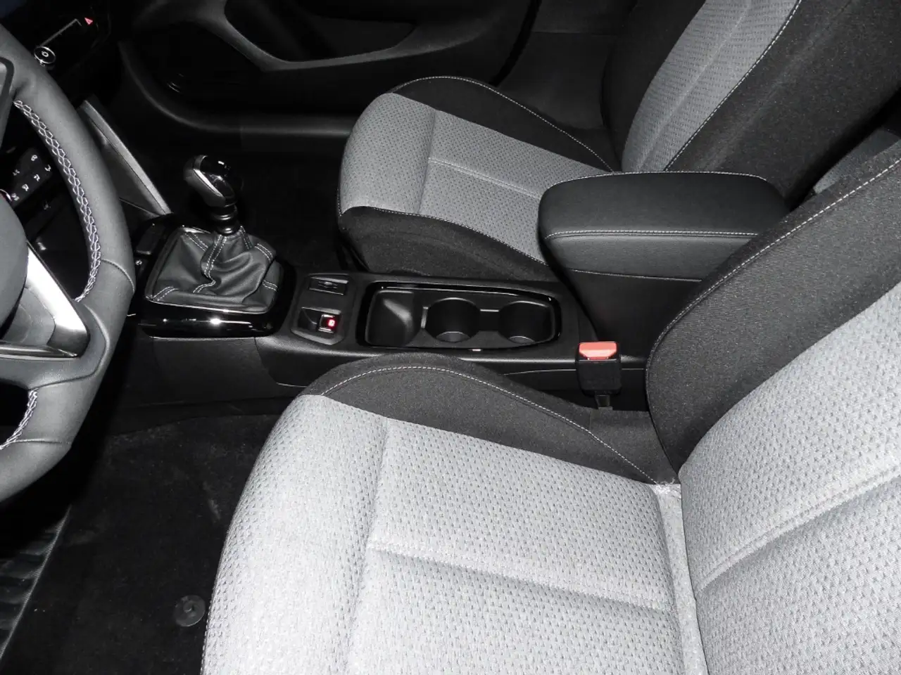 Opel Corsa Edition // Winter-Paket // Komfort Paket LED Apple, миниатюра 9