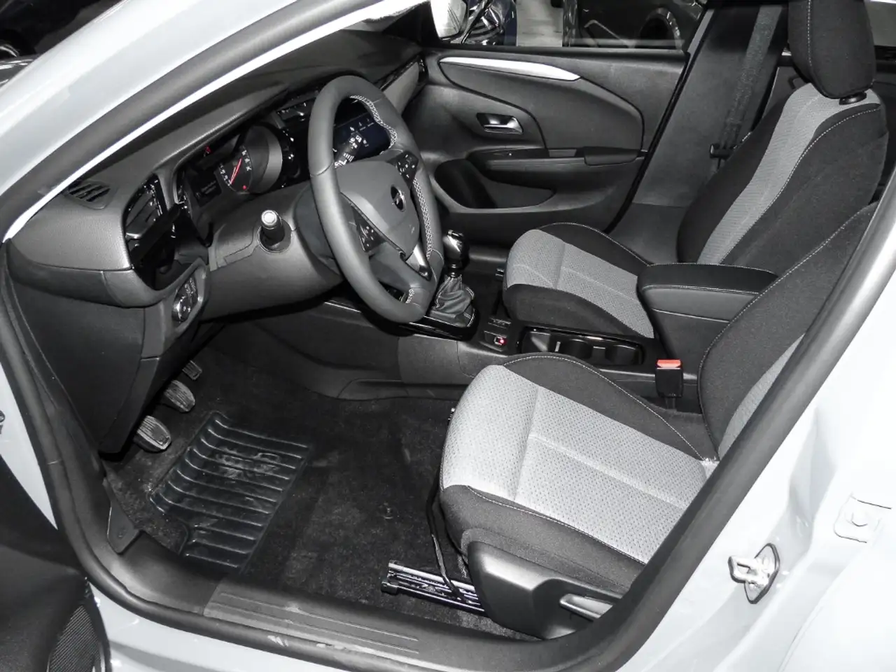 Opel Corsa Edition // Winter-Paket // Komfort Paket LED Apple, миниатюра 10