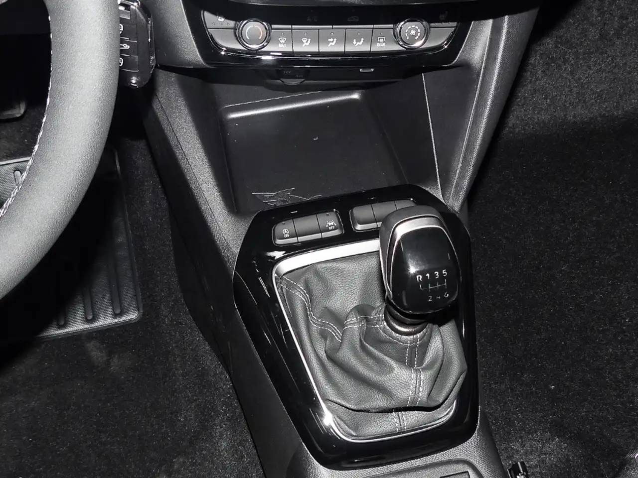 Opel Corsa Edition // Winter-Paket // Komfort Paket LED Apple, миниатюра 8