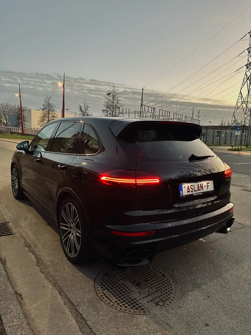 Porsche Cayenne S E-Hybrid Platinum Edition design pack GTS Noir - 2