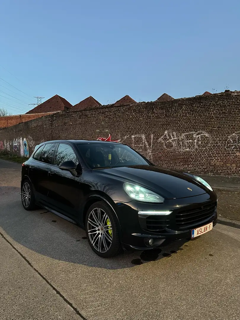 Porsche Cayenne S E-Hybrid Platinum Edition design pack GTS Noir - 1