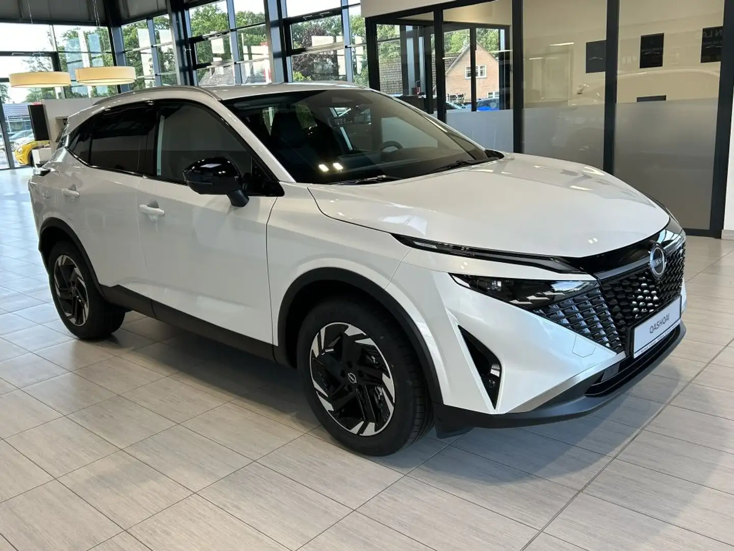 Nissan Qashqai 1.3 DIG-T MHEV Xtronic N-Connecta Weiß - 2