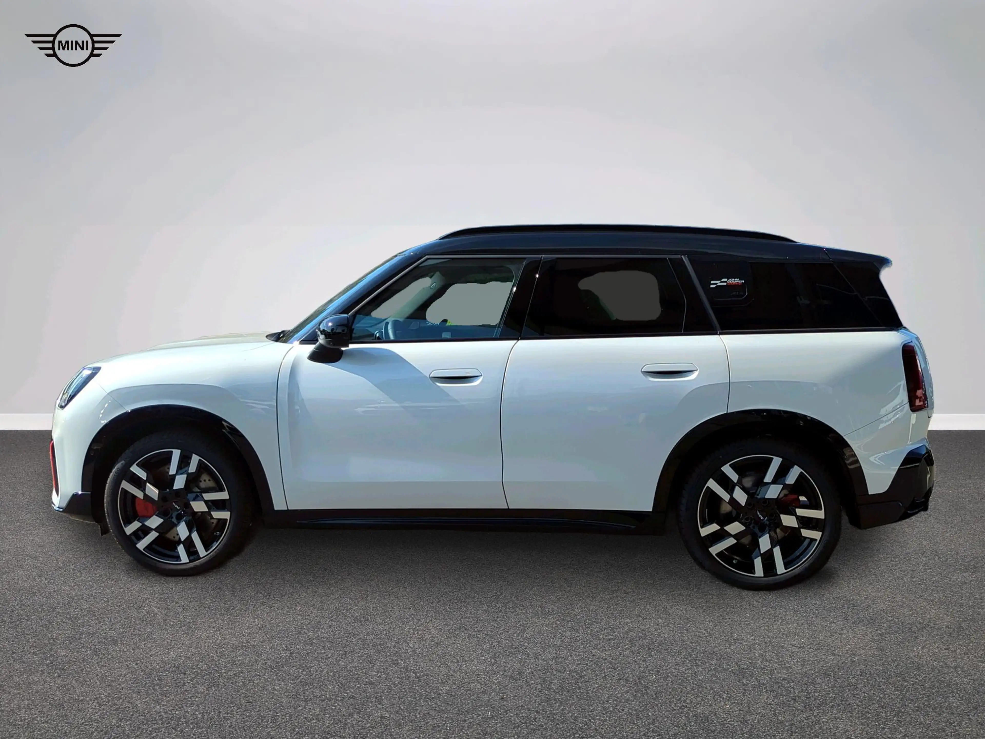 MINI JCW Countryman All4 John Cooper Works Trim — photo 2