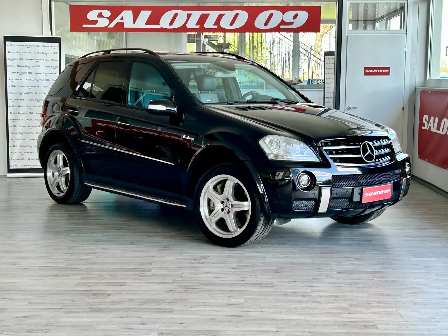 Mercedes-Benz ML 63 AMG *1 OWNER* *ONLY 65.000KM* *SERVICE* *GARANZIA* Чорний - 1