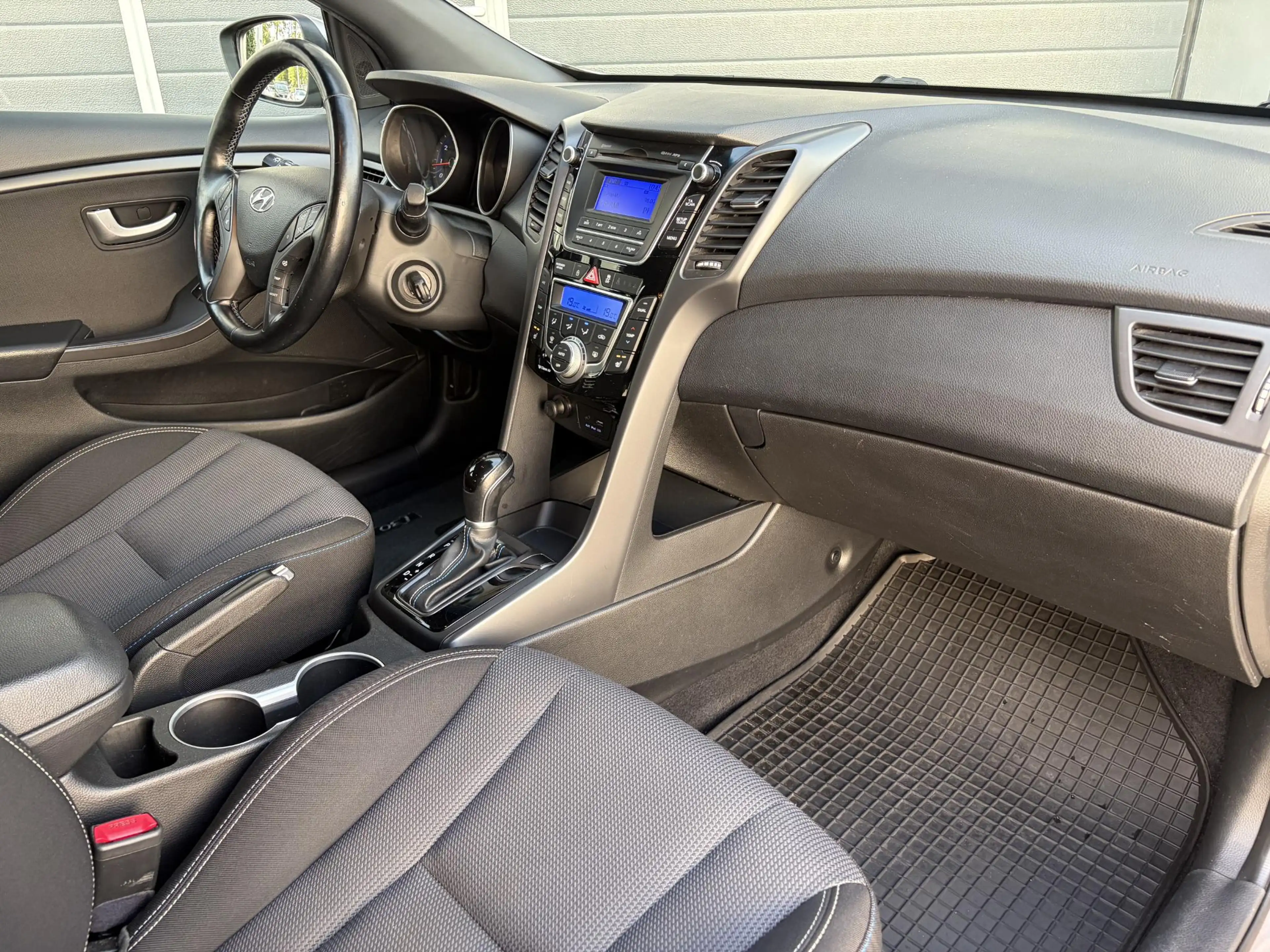 Hyundai i30 Wagon 1.6 GDi Comfort | Parkeer sensoren | Stoel v — photo 13