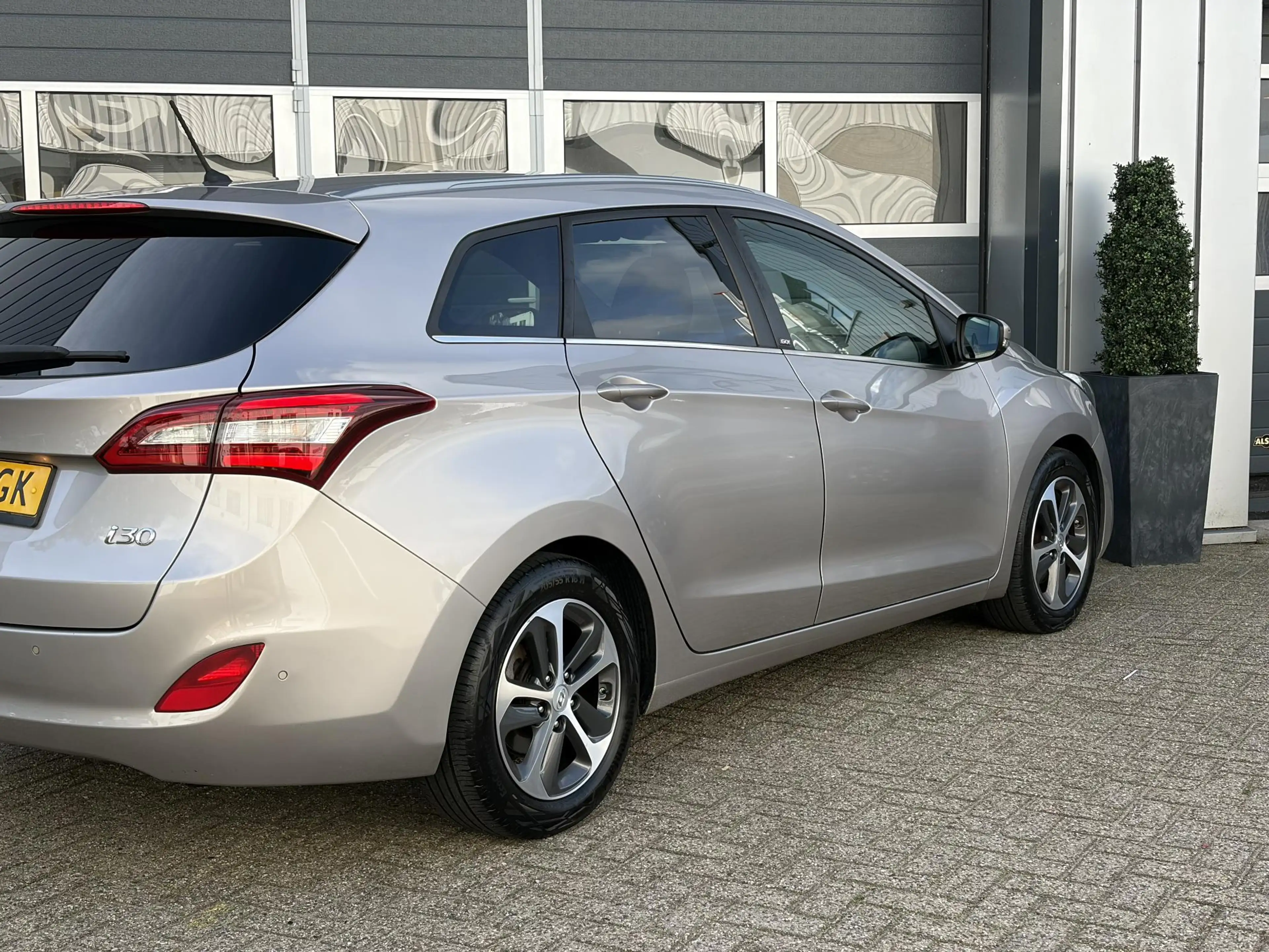 Hyundai i30 Wagon 1.6 GDi Comfort | Parkeer sensoren | Stoel v — photo 9