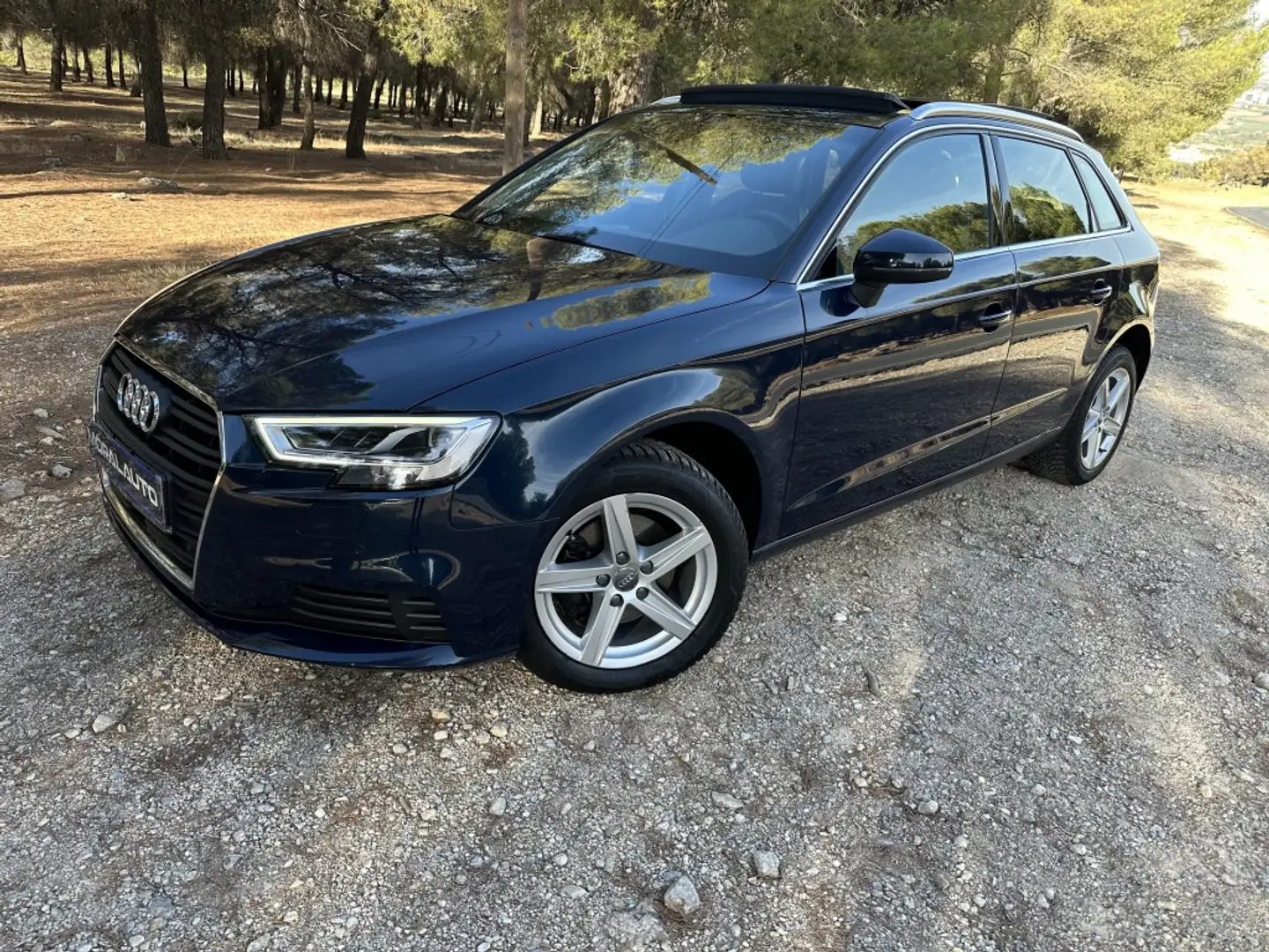 Audi A3 Sportback 1.6TDI Sport Edition S tronic 85kW Azul - 1