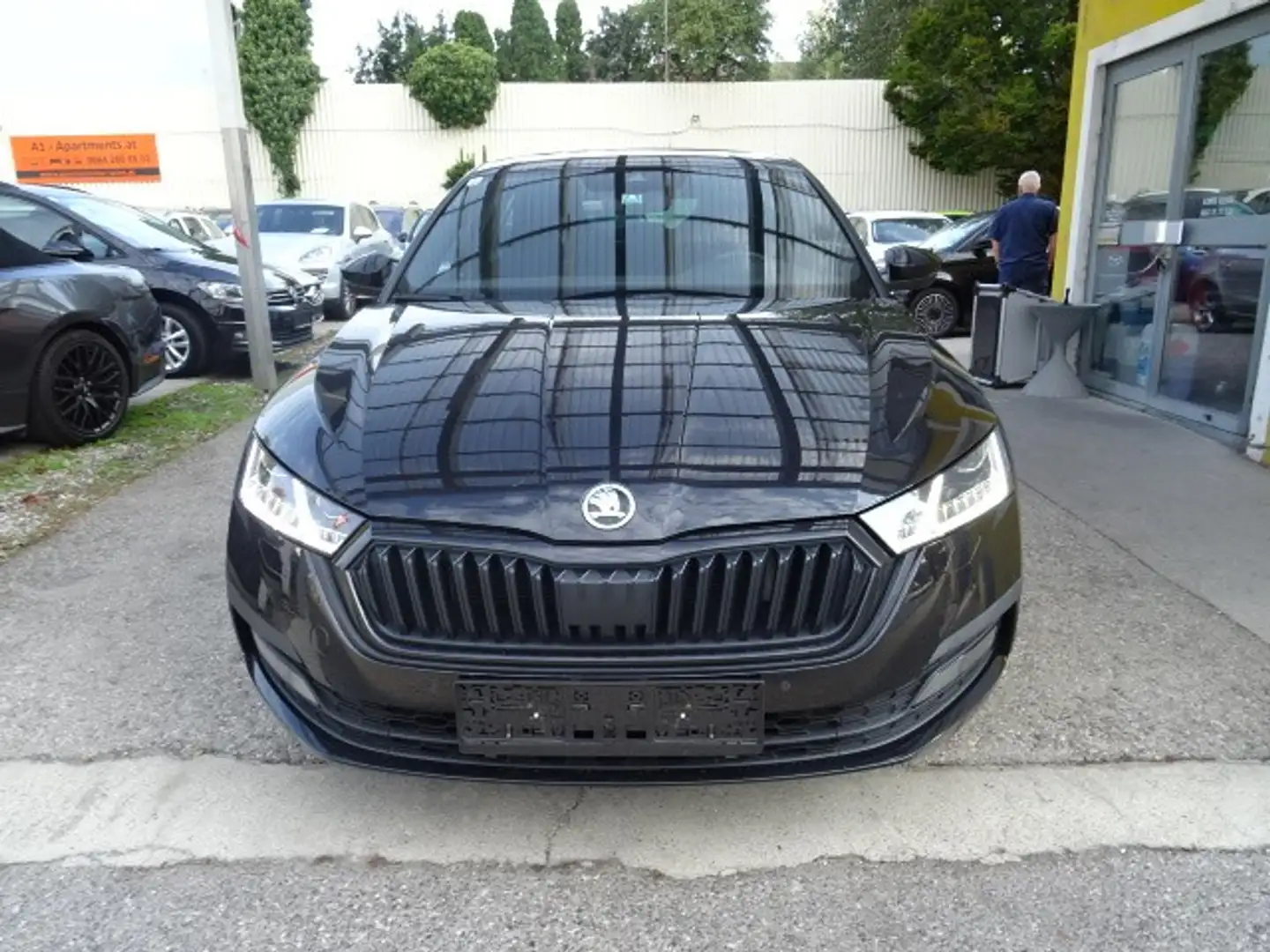 Skoda Octavia 2,0 TDI Style 4x4 DSG Noir - 2