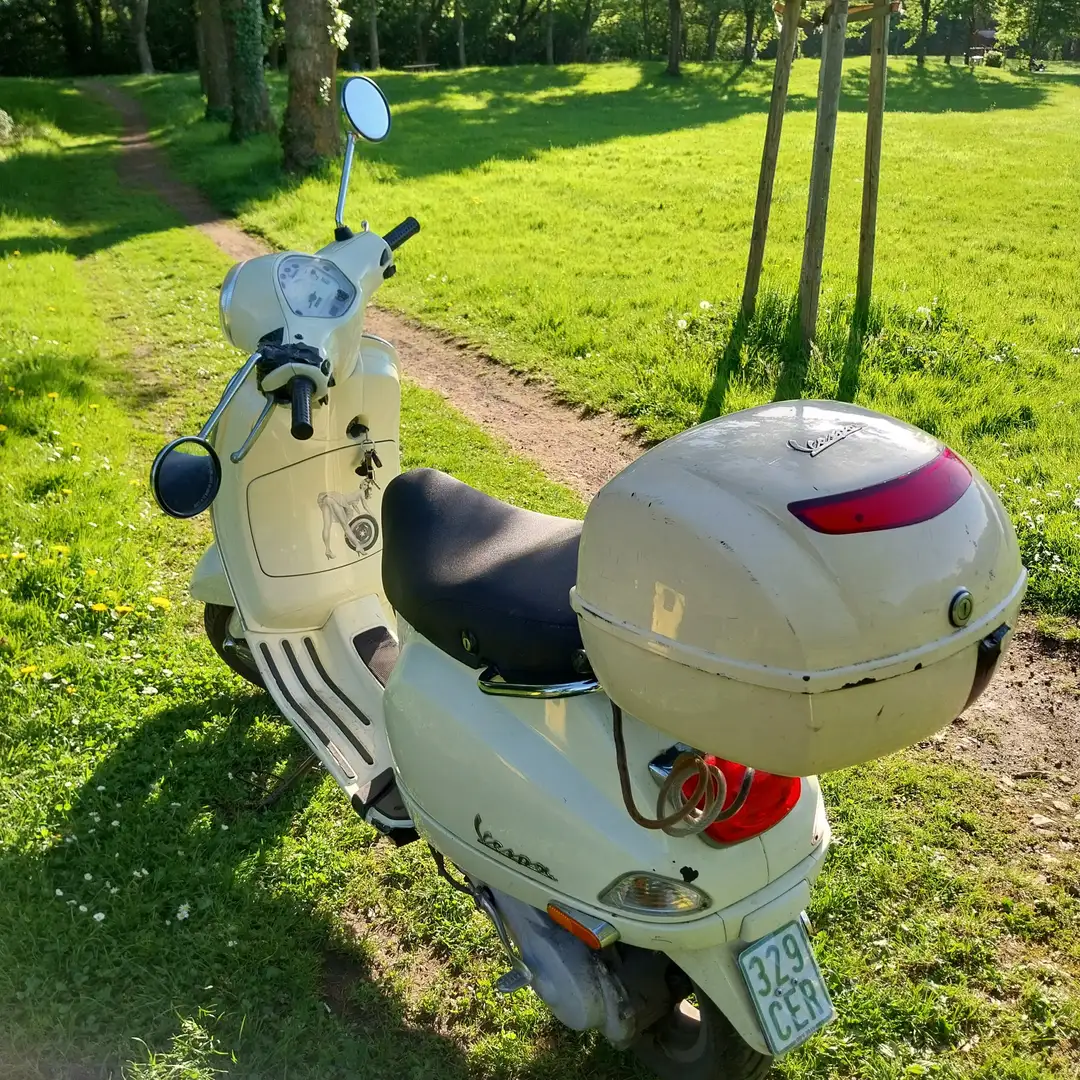 Vespa LX 50 White - 1