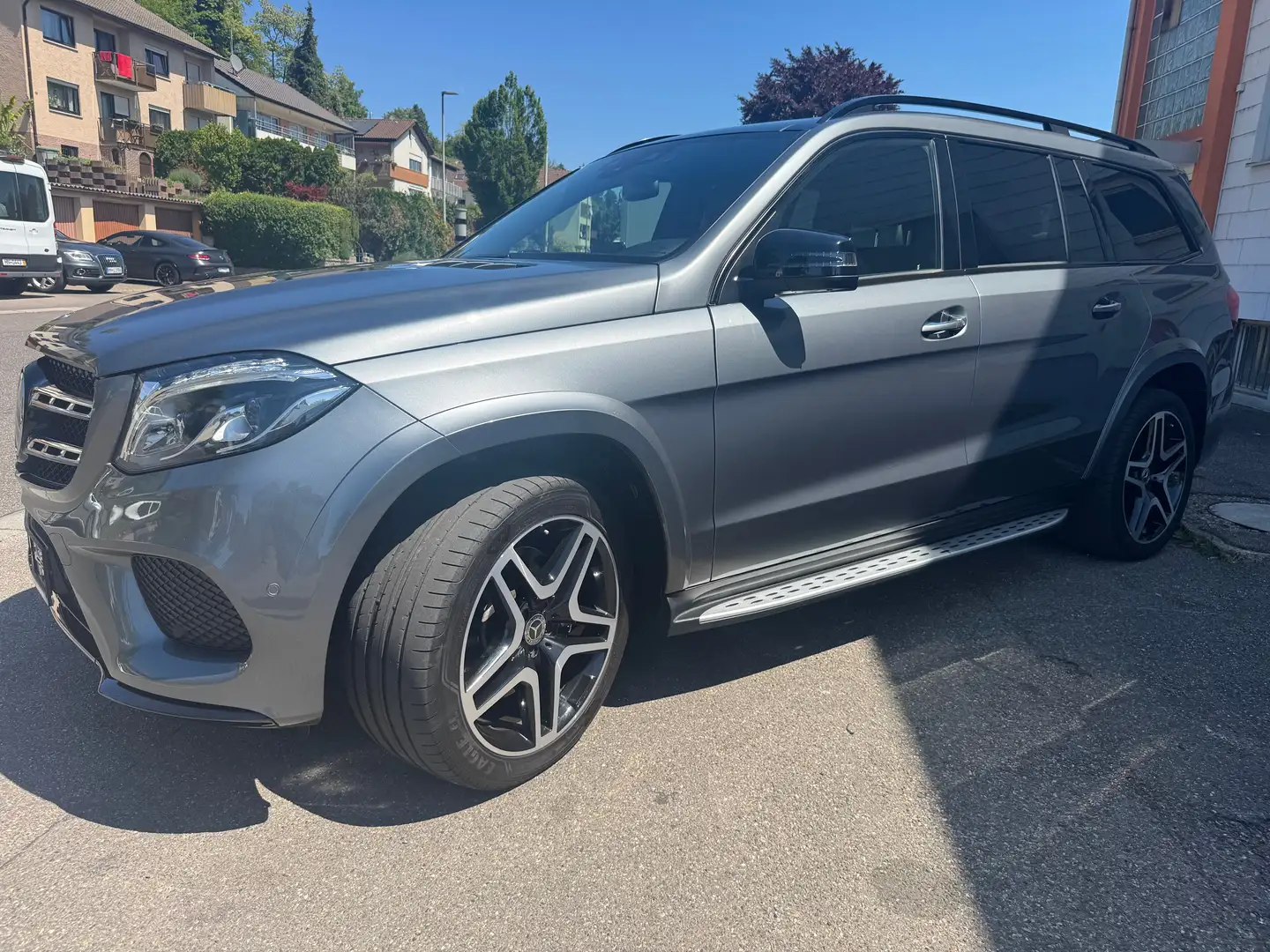 Mercedes-Benz GLS 350 GLS 350 d 4Matic Amg 360 Acc Pano Vollausstattung Gri - 1