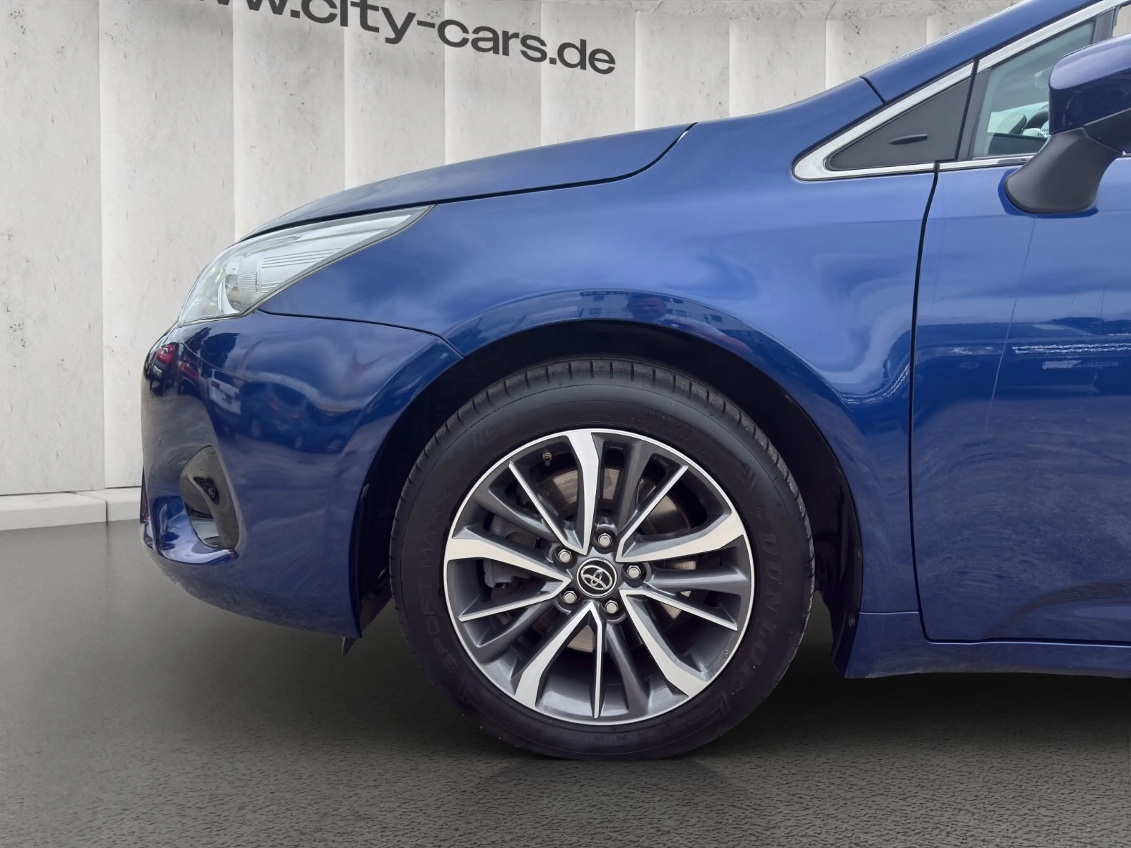 Toyota Avensis Touring Sports*Navi*Cam*Bi-LED — photo 10