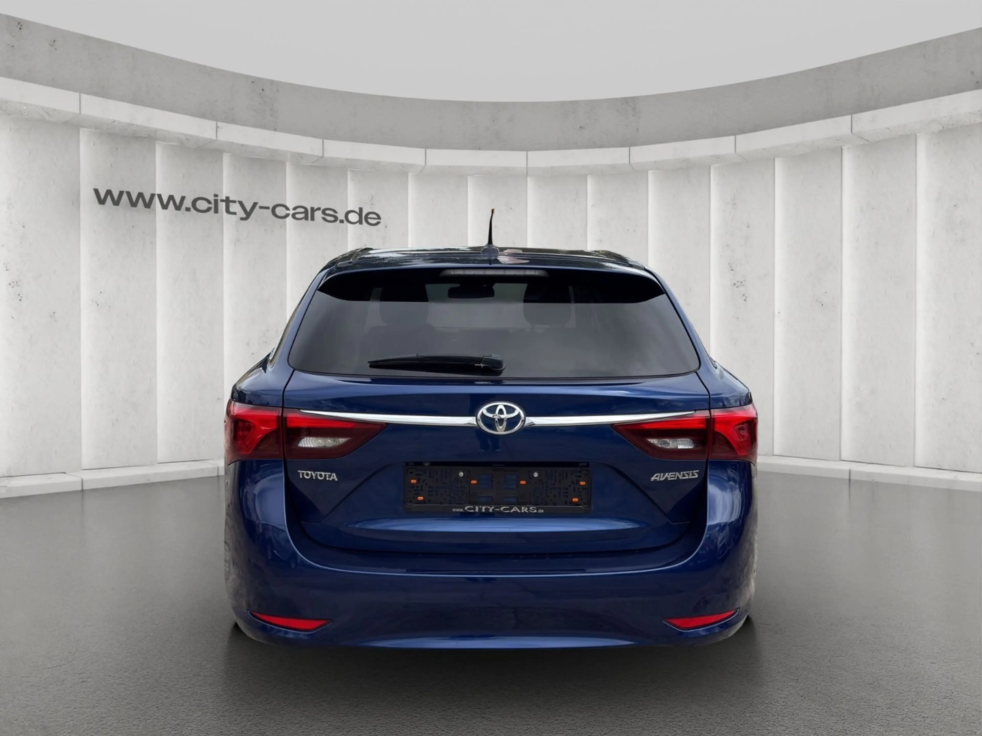 Toyota Avensis Touring Sports*Navi*Cam*Bi-LED — photo 5