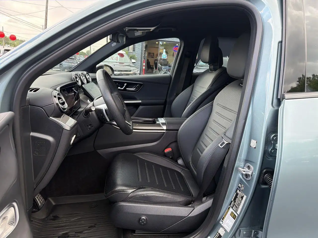 Mercedes-Benz GLC снимка Mercedes-Benz GLC