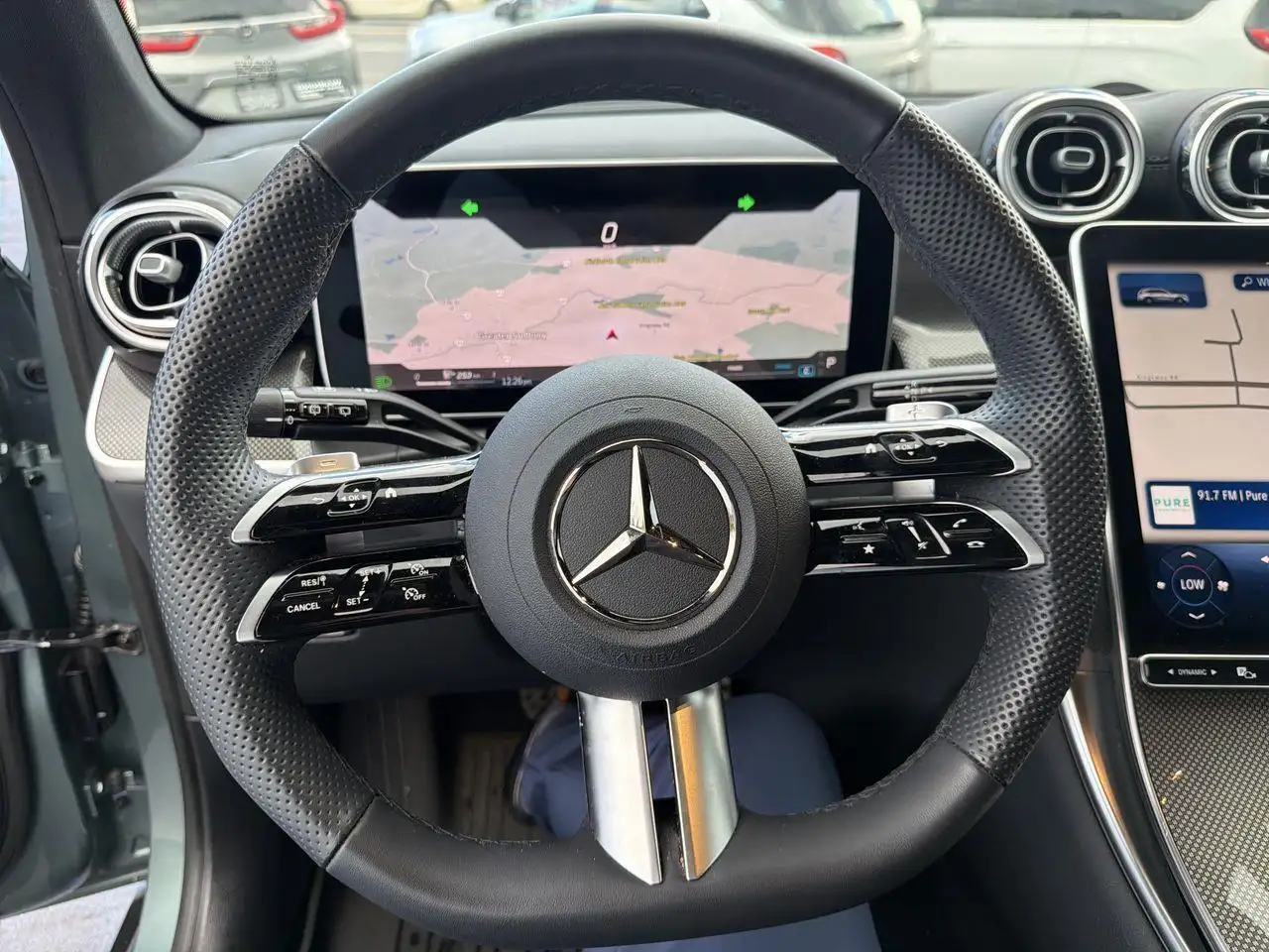 Mercedes-Benz GLC снимка Mercedes-Benz GLC