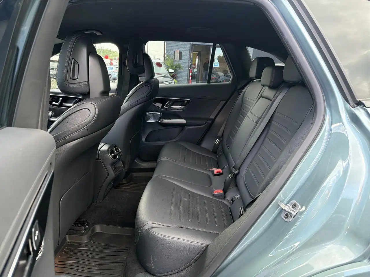 Mercedes-Benz GLC снимка Mercedes-Benz GLC