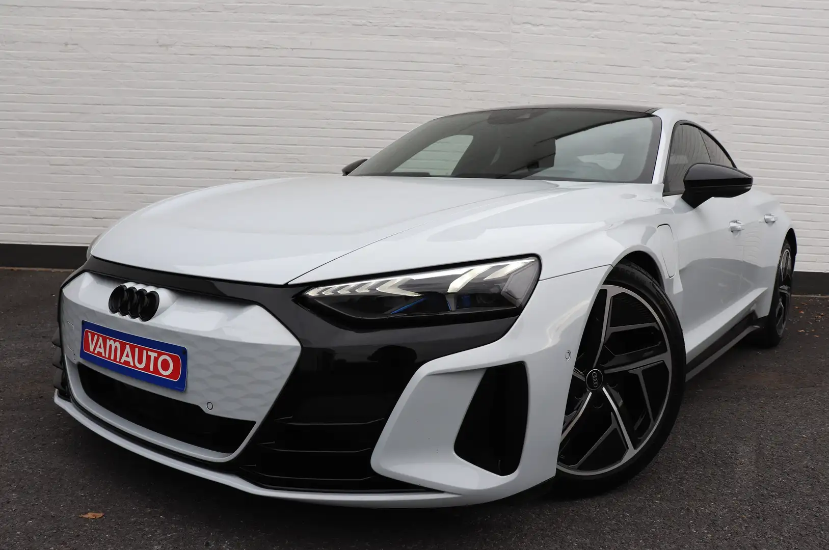 Audi e-tron GT Quattro ** Suzuka Grey ** - Massage/360/B&O/22kW Gris - 1