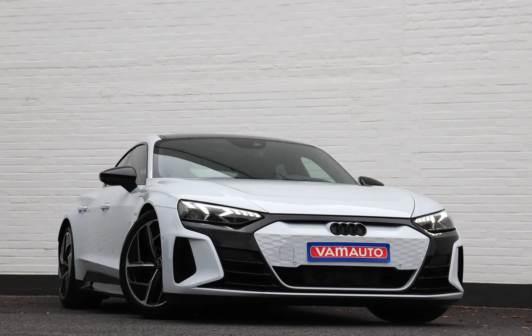 Audi e-tron GT Quattro ** Suzuka Grey ** - Laser/ProSeat/360/B&O Gris - 2