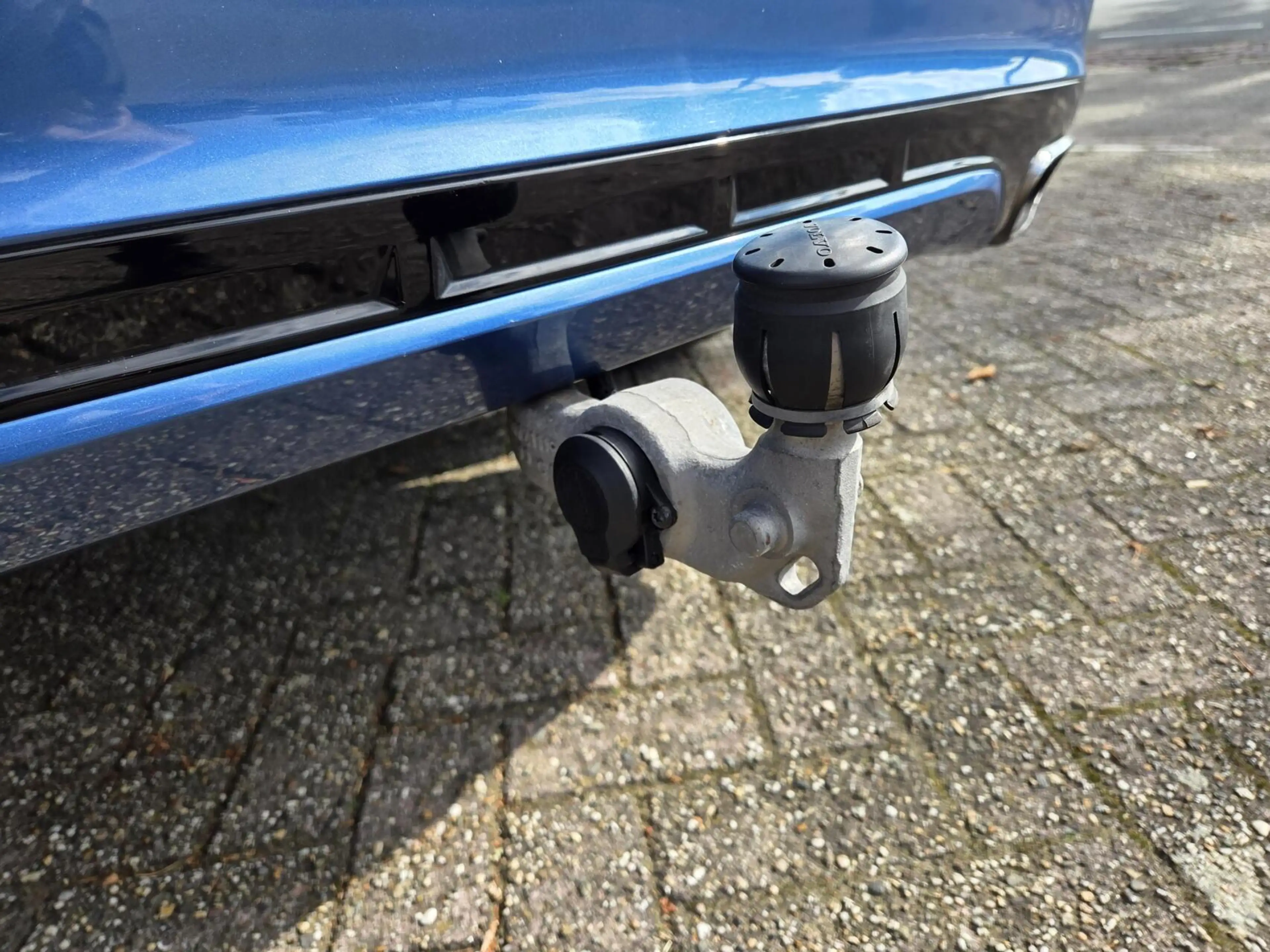 Volvo XC60 2.0 T5 AWD R-Design | Panorama/Trekhaak/Luchtverin — photo 5