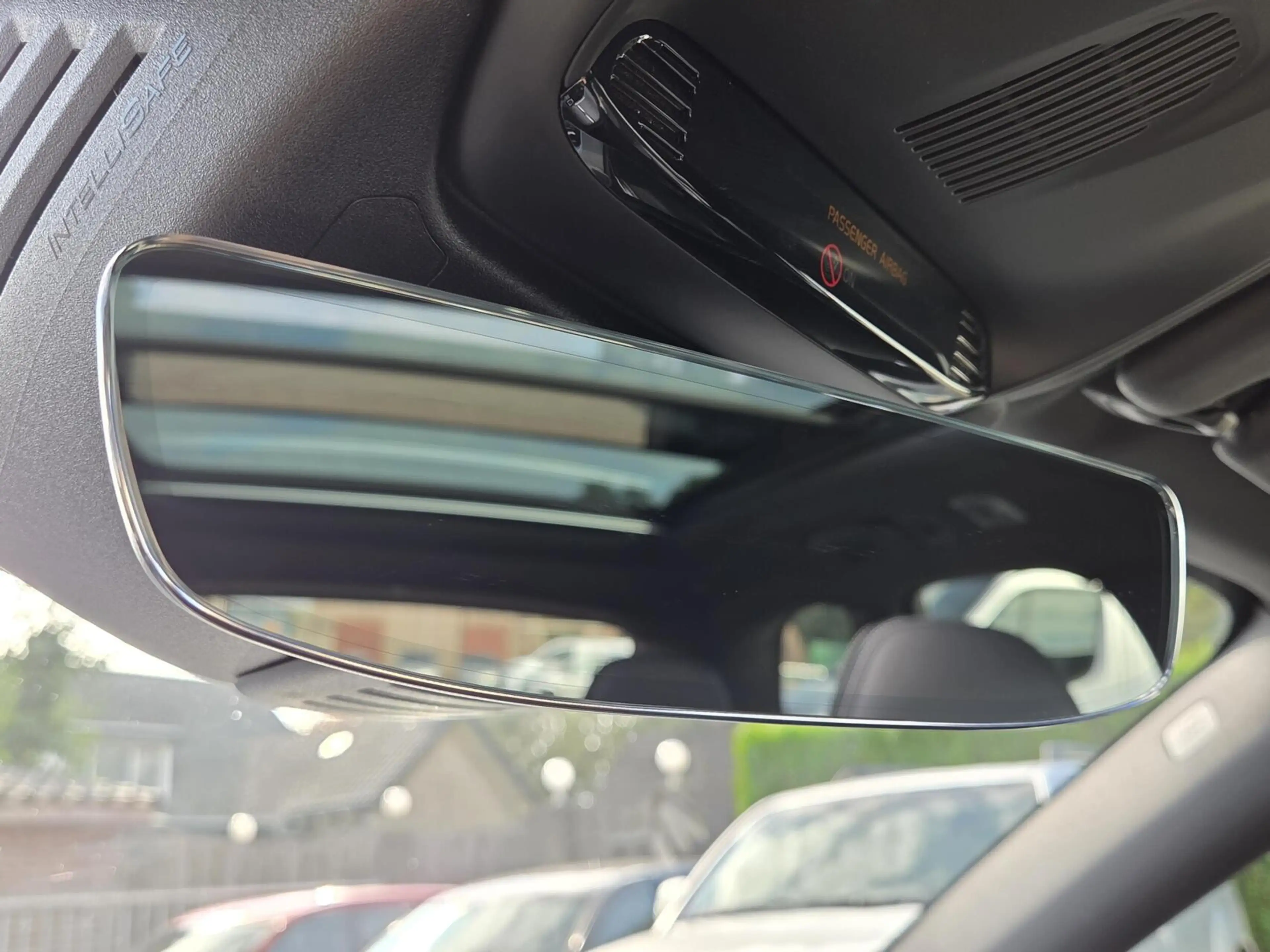 Volvo XC60 2.0 T5 AWD R-Design | Panorama/Trekhaak/Luchtverin — photo 41