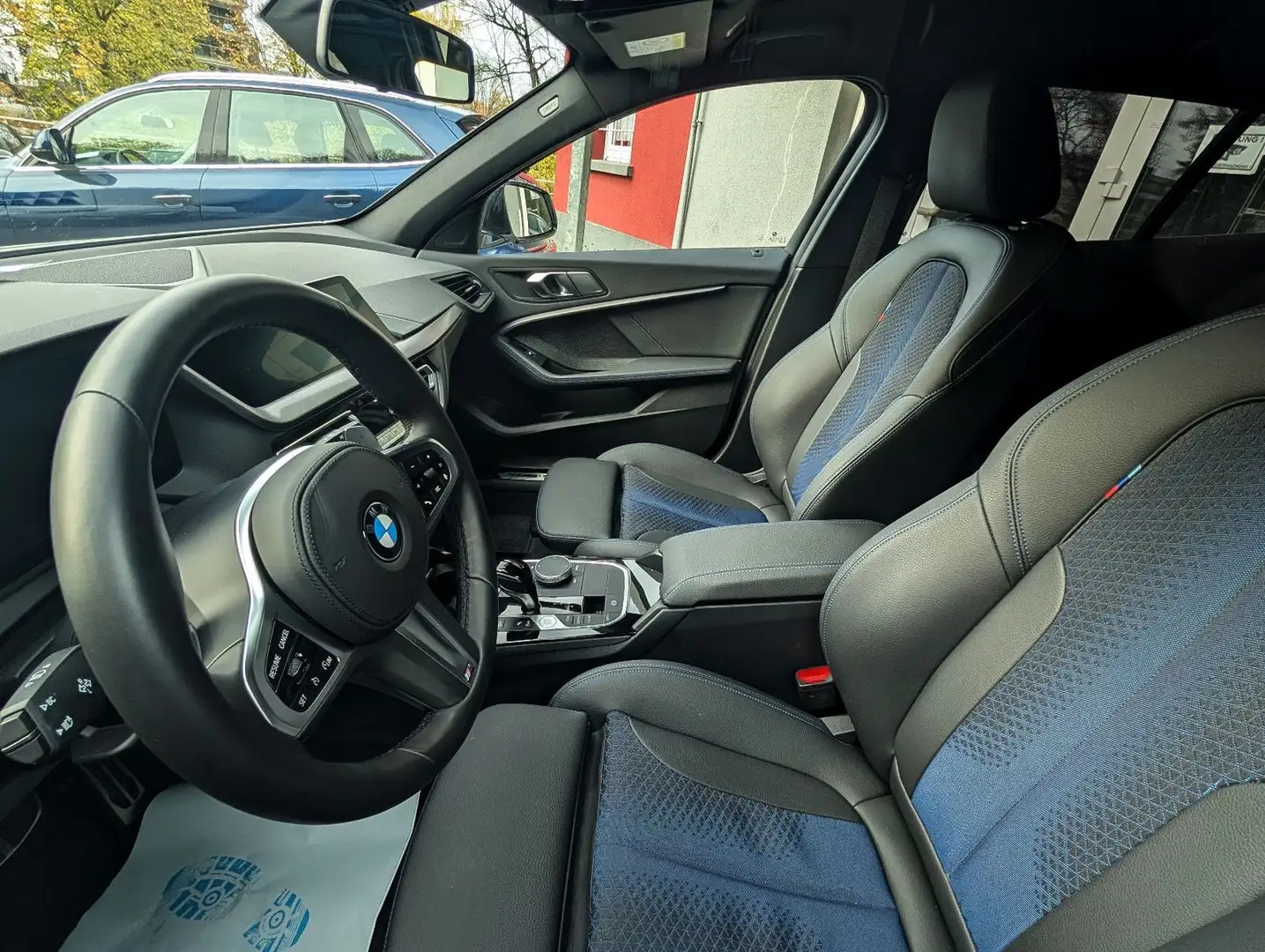 BMW 135 i xDrive 2023 1.Hd nur 6.000KM wie NEU! Blanc - 2