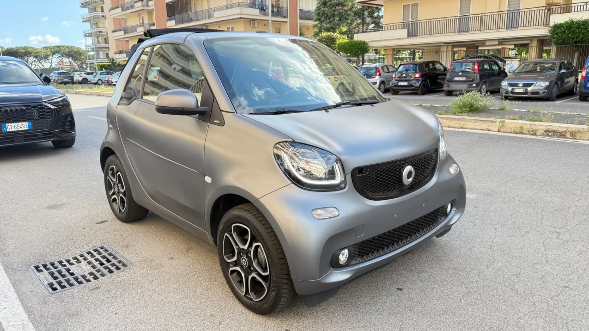 smart forTwo 90 0.9 T twinamic cabrio Prime LED NAVI KAMERA BRA Grigio - 2