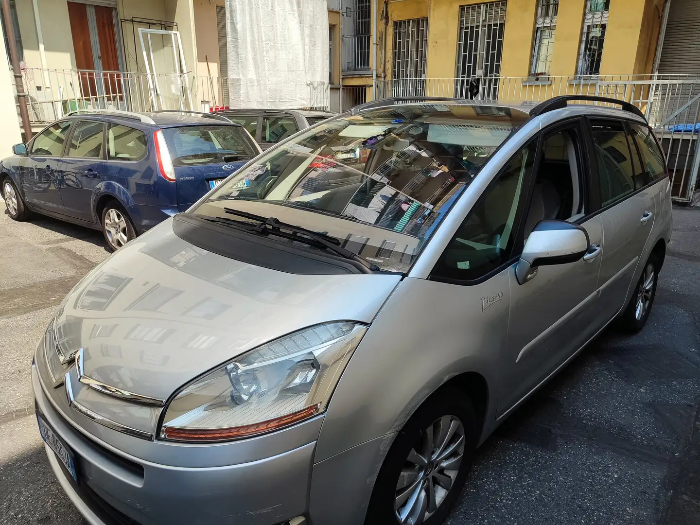 Citroen C4 Picasso 1.8 Grand Picasso Elegance Argintiu - 1