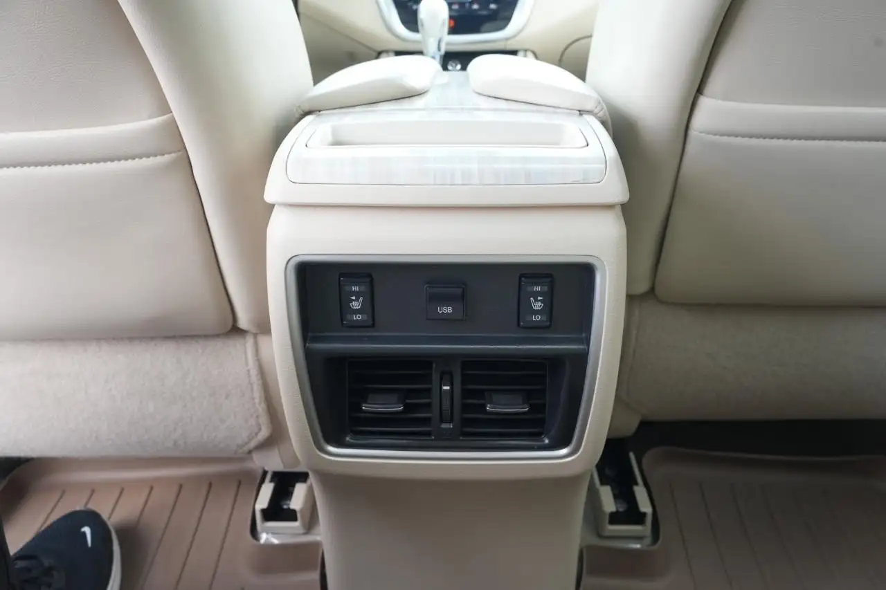 Nissan Murano снимка Nissan Murano
