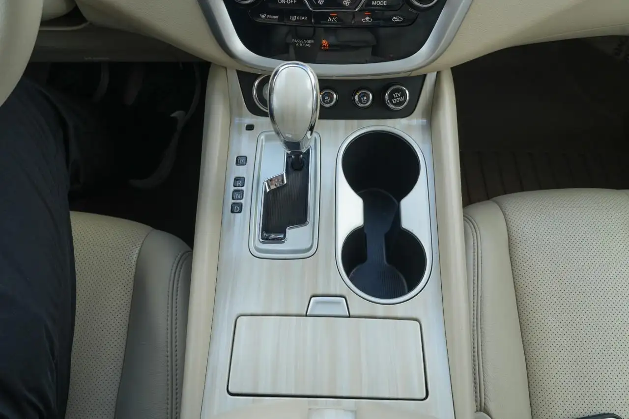 Nissan Murano снимка Nissan Murano