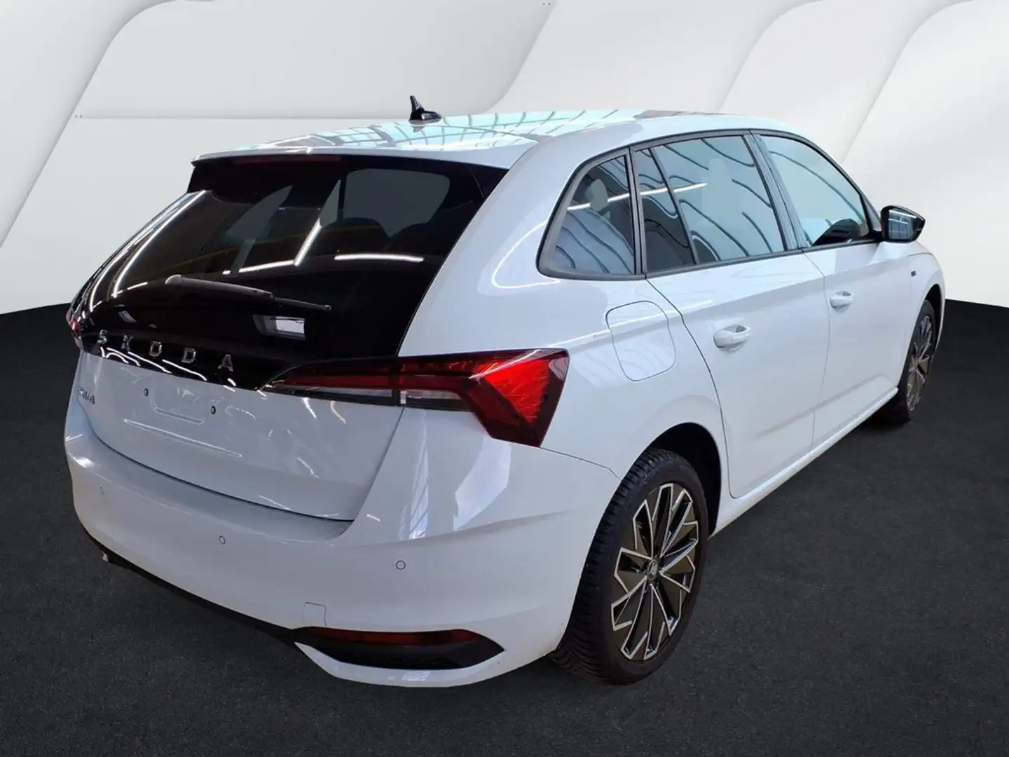 Skoda Scala 1.0 TSI Tour LED,Navi,Cam,virt.Cockpit, Weiß - 2
