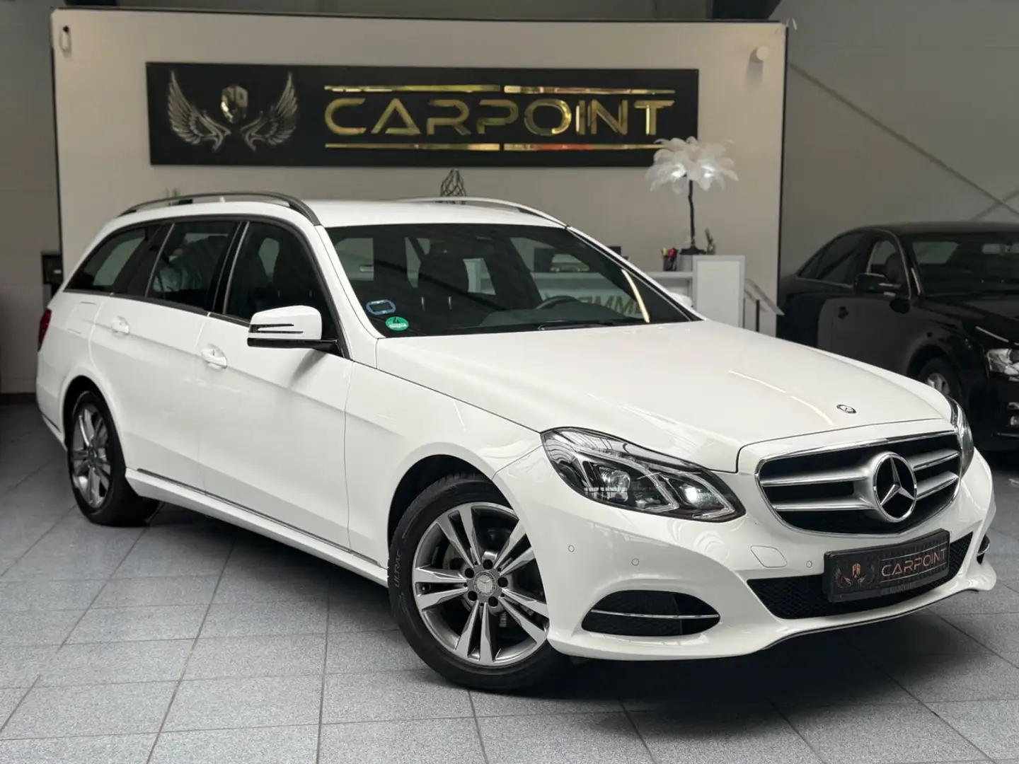 Mercedes-Benz E 200 E -Klasse T-Modell E 200 CGI BlueEfficiency/LED/ Weiß - 1