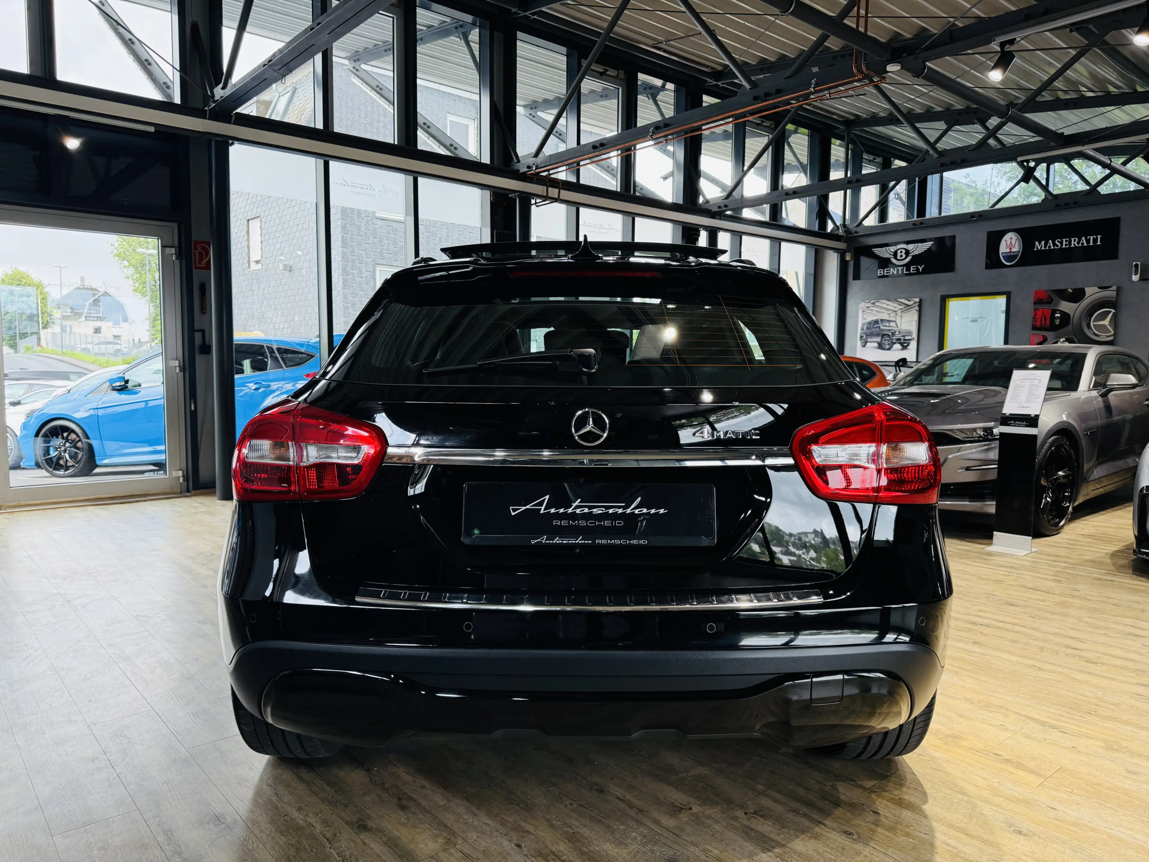 Mercedes-Benz GLA 220 4Matic*PANO*360°KAMERA*LEDER*DISTRONIC* — photo 5