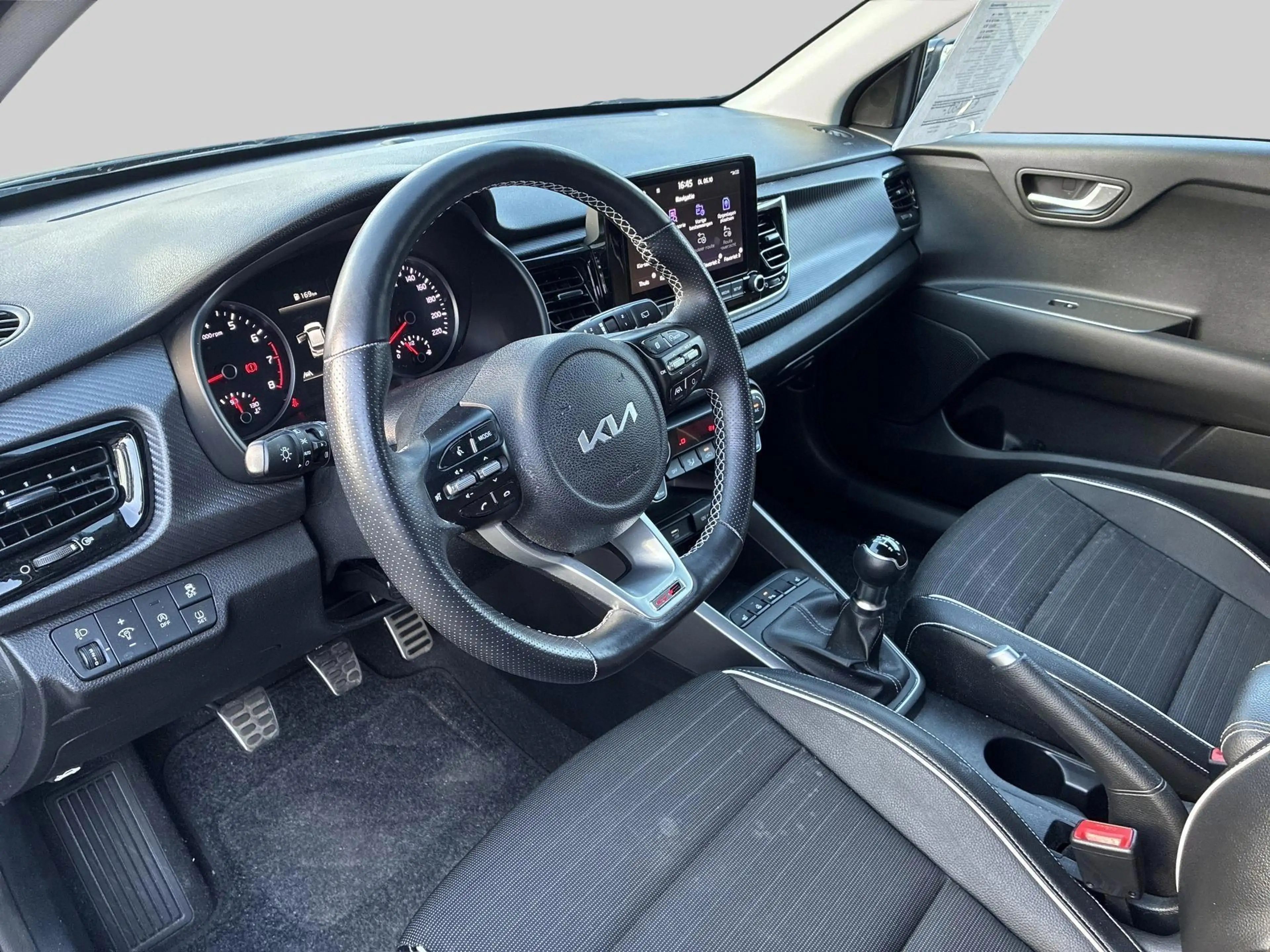 Kia Rio 1.0 T 120 MHEV GT Line — photo 9