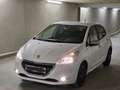 Peugeot 208 Style 1,2 VTi 82 Weiß - thumbnail 2
