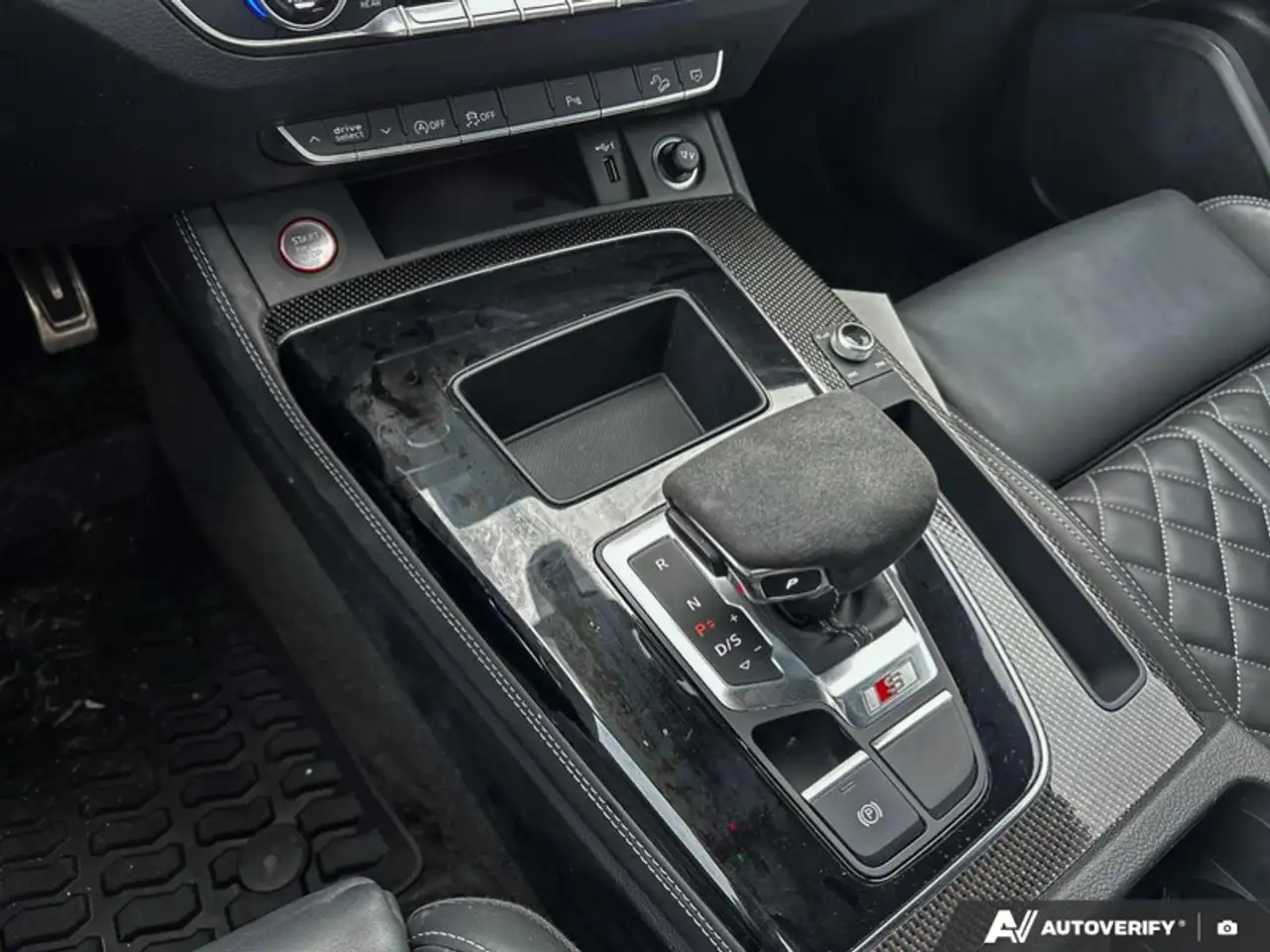 Audi SQ5 снимка Audi SQ5