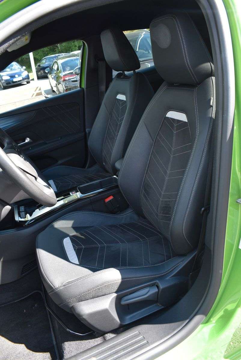 Opel Mokka E