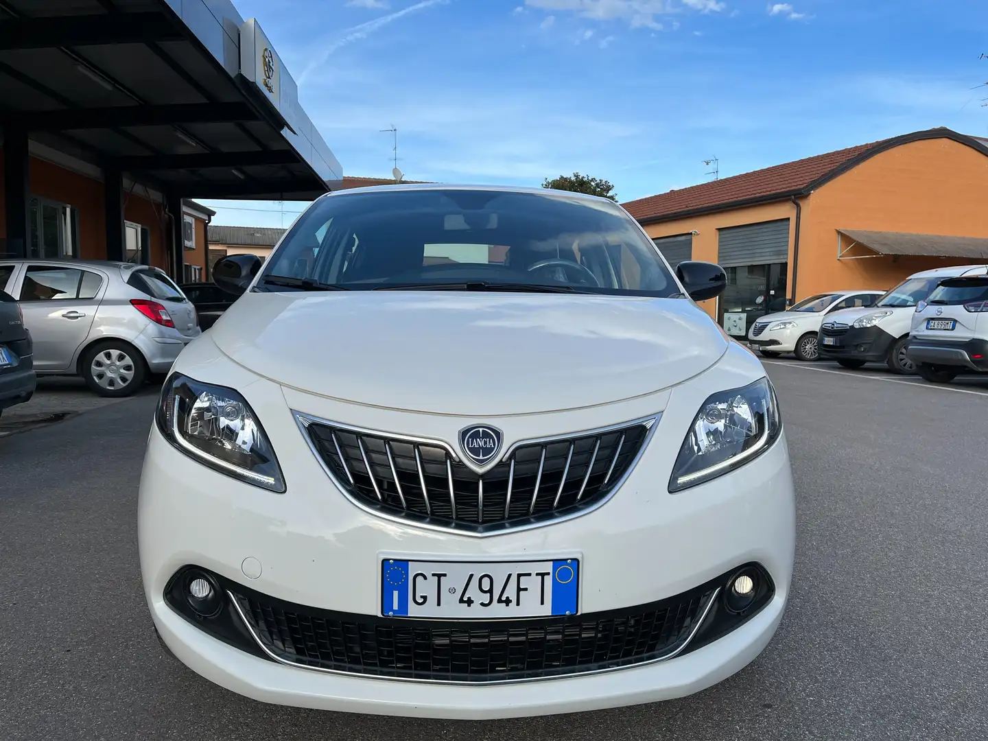 Lancia Ypsilon Ypsilon 1.0 70cv FireFly Hybrid Platino OK NEOPAT. Bianco - 2