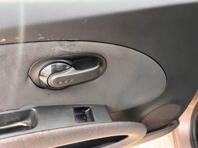 Nissan Micra view 13
