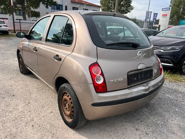 Nissan Micra view 6