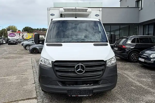 Mercedes-Benz Sprinter view 7