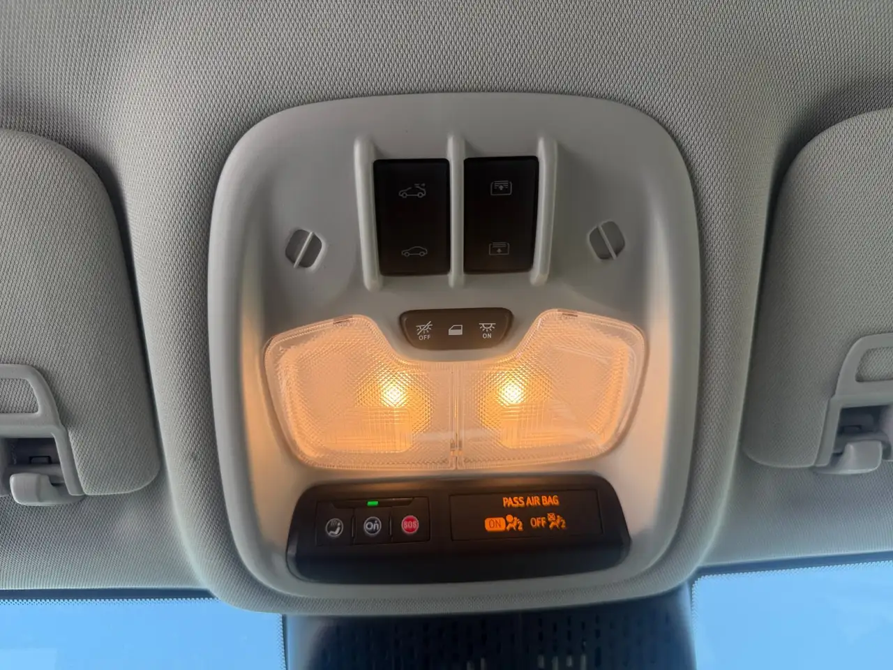 Chevrolet Bolt photo Chevrolet Bolt