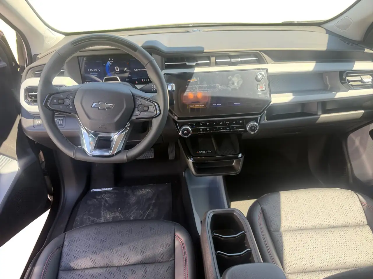 Chevrolet Bolt photo Chevrolet Bolt