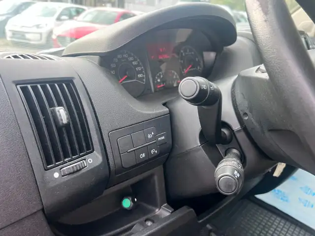 Citroen Jumper view 11