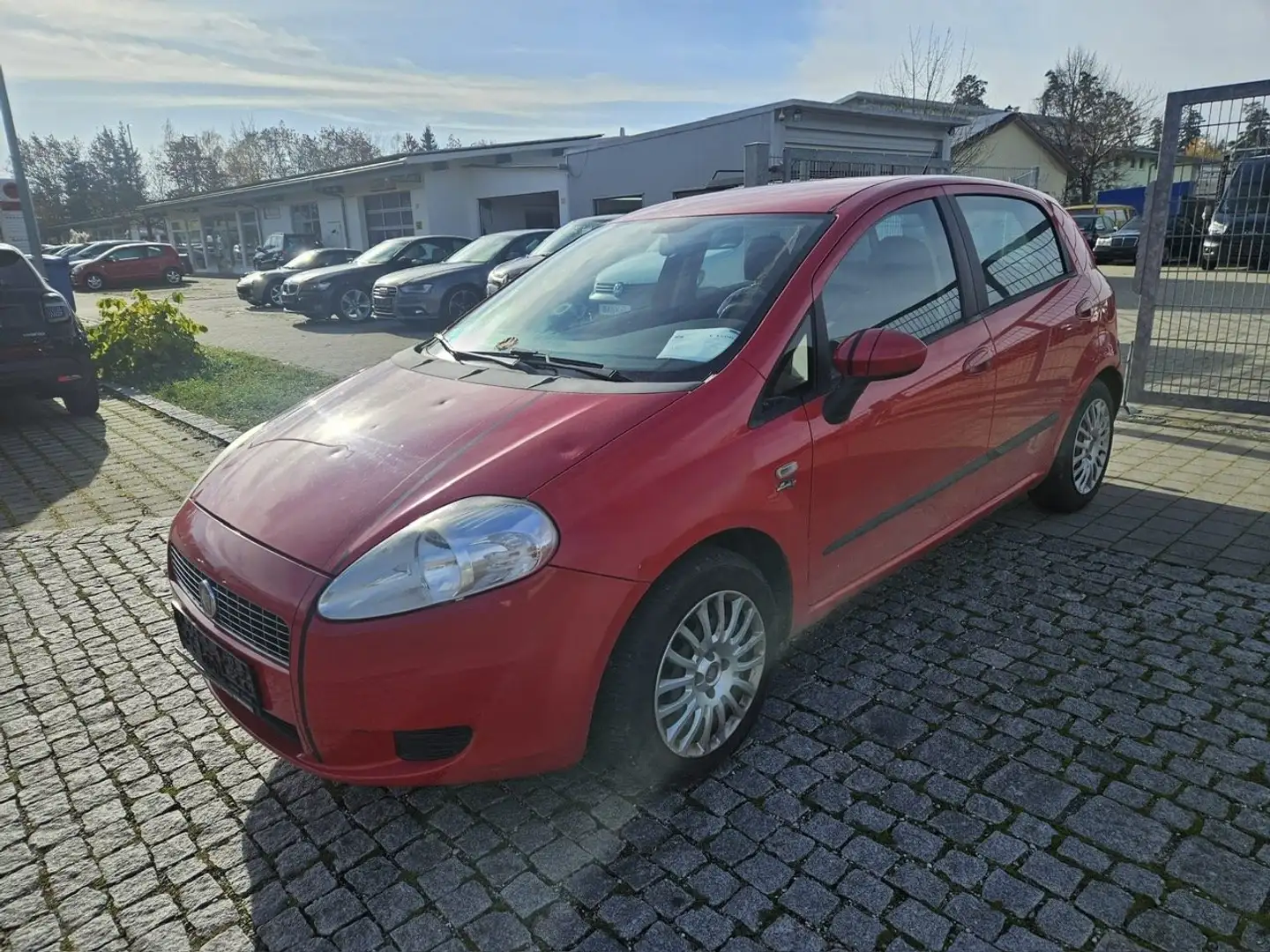 Fiat Grande Punto 1.4 8V Start - TÜV 06.2026. - Rot - 1