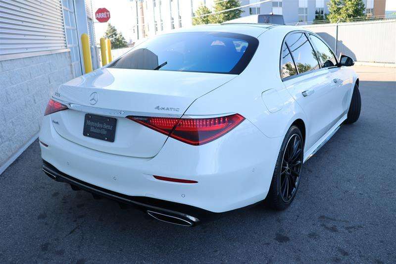 2023 Mercedes-Benz S-Class 4MATIC Sedan — снимка 1