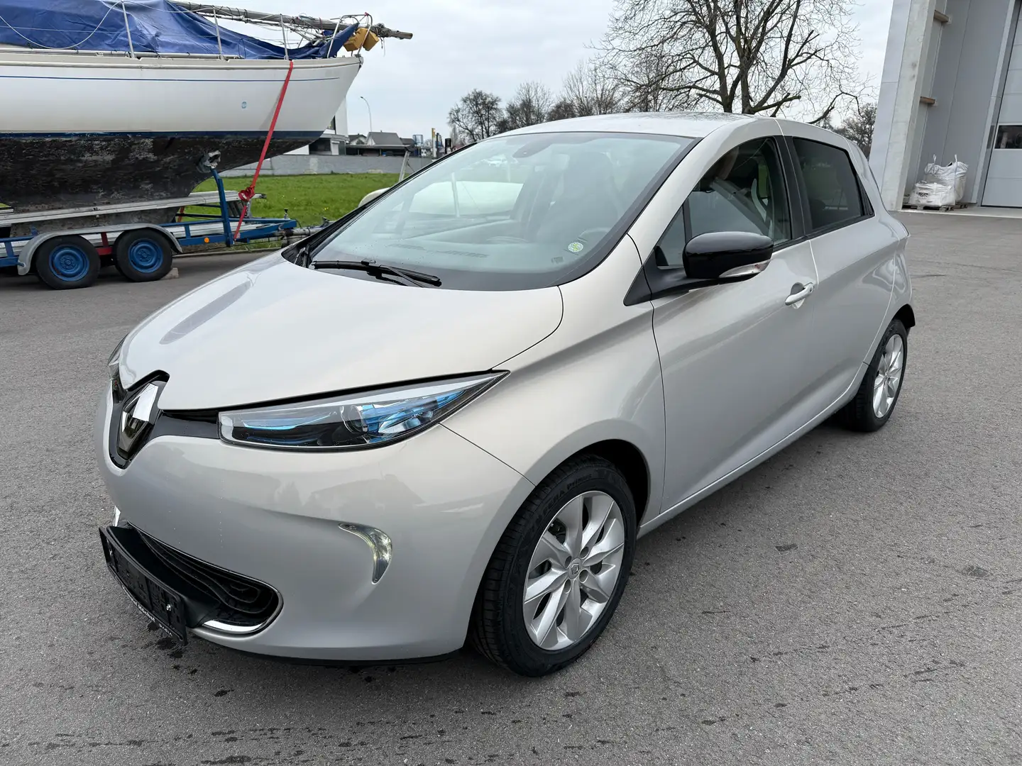 Renault ZOE R240 22kWh Intens (Batteriemiete) neuer Motor Grau - 1